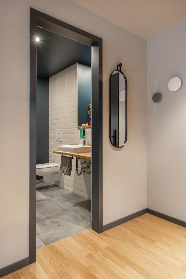 Ipartment Berlin Airport 4*