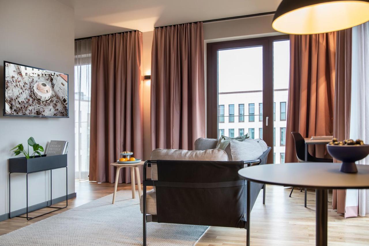 Ipartment Berlin Airport Hotel 4*